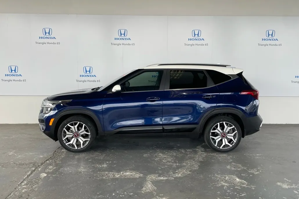 2023 Kia Seltos S photo 1