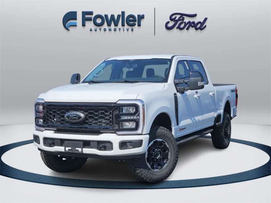 2025 Ford F-250 Lariat photo 1