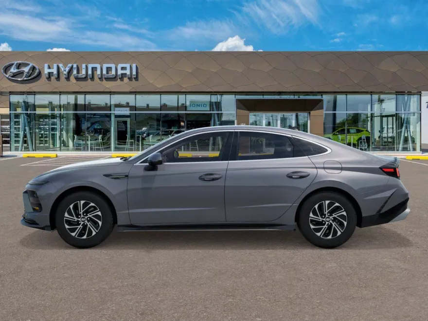 2026 Hyundai Sonata Hybrid Blue photo 1