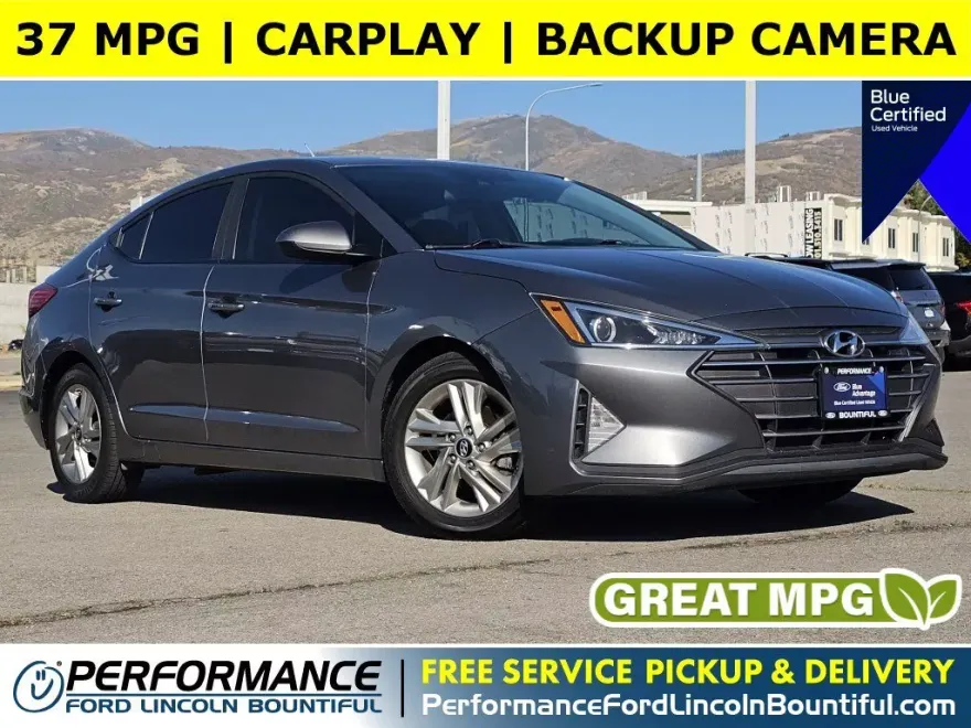 2019 Hyundai Elantra SEL photo 1