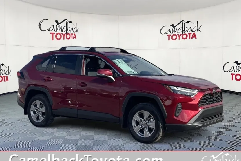 2025 Toyota RAV4 XLE photo 1