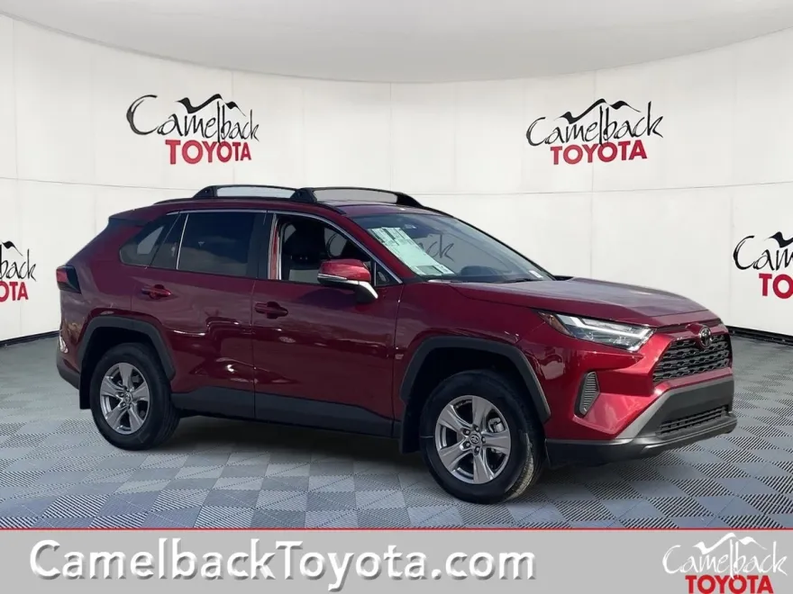 2025 Toyota RAV4 XLE photo 1