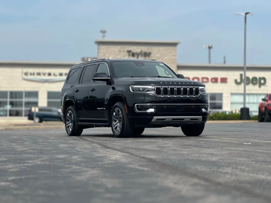 2024 Jeep Wagoneer Series II photo 1