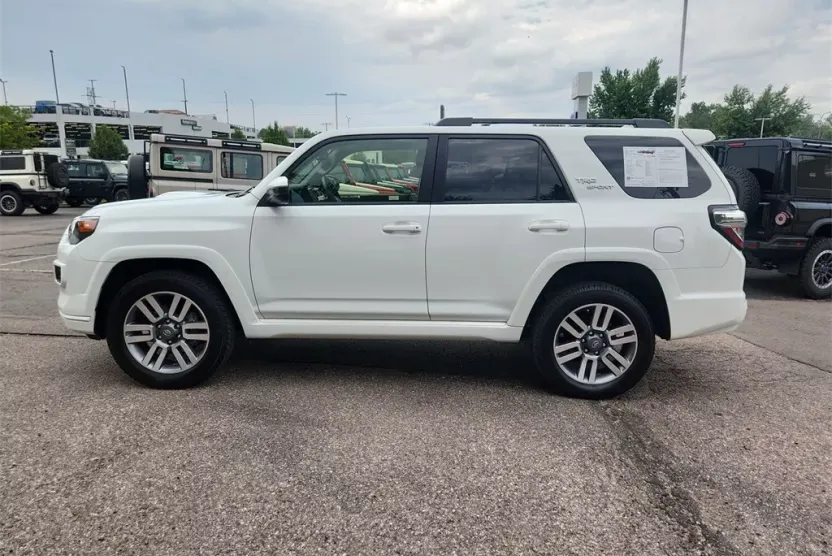 2024 Toyota 4Runner TRD Sport photo 1