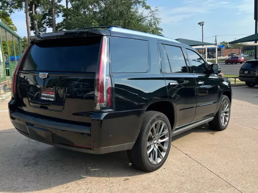 2019 Cadillac Escalade Platinum Sport photo 1