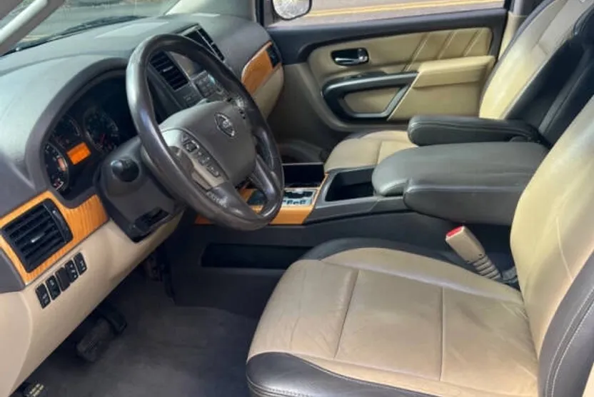 2015 Nissan Armada Platinum photo 1