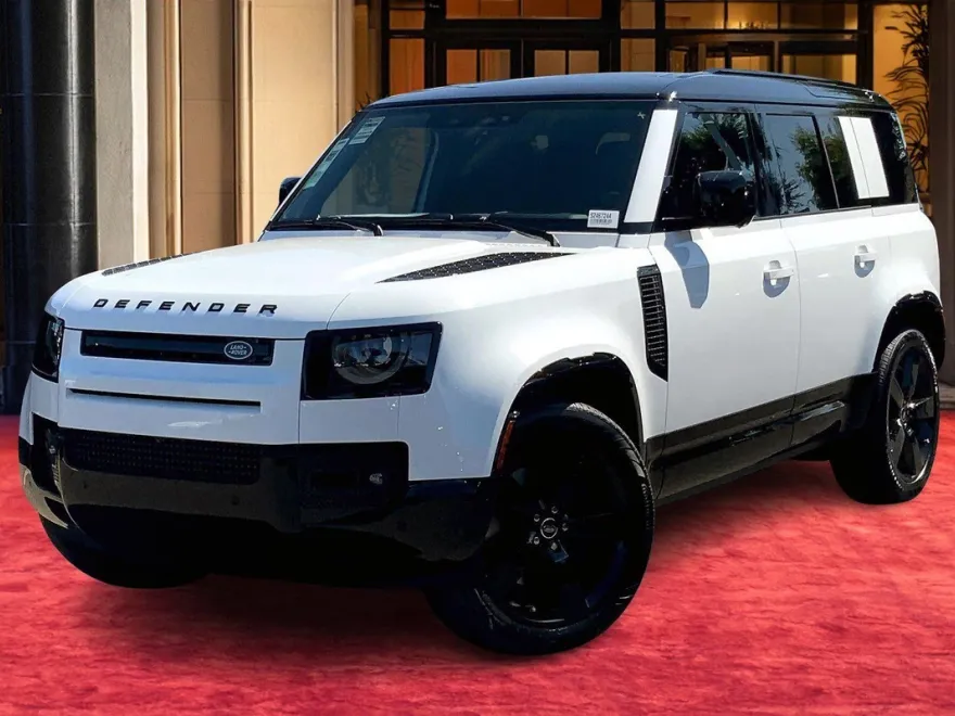 2025 Land Rover Defender 110 X-Dynamic SE photo 1