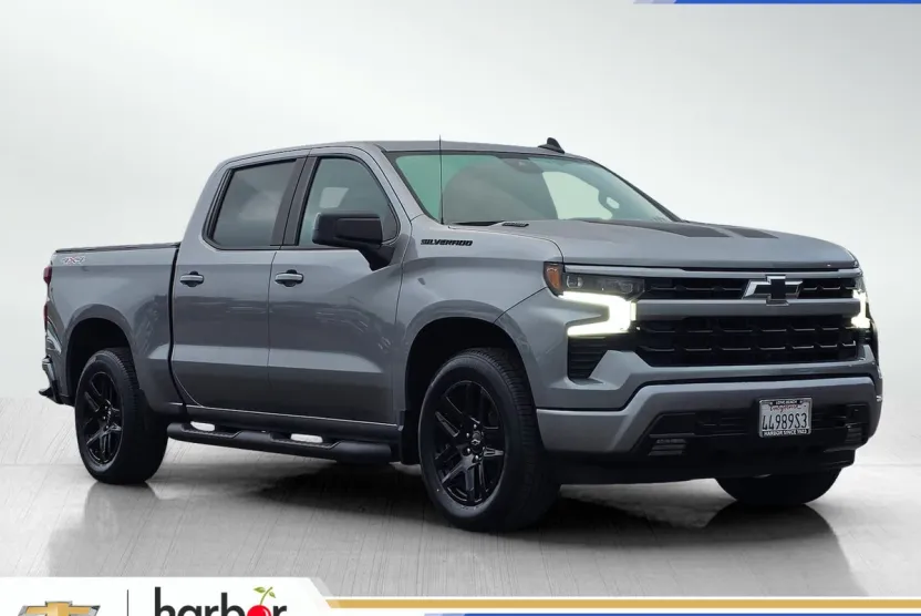 2023 Chevrolet Silverado 1500 RST photo 1