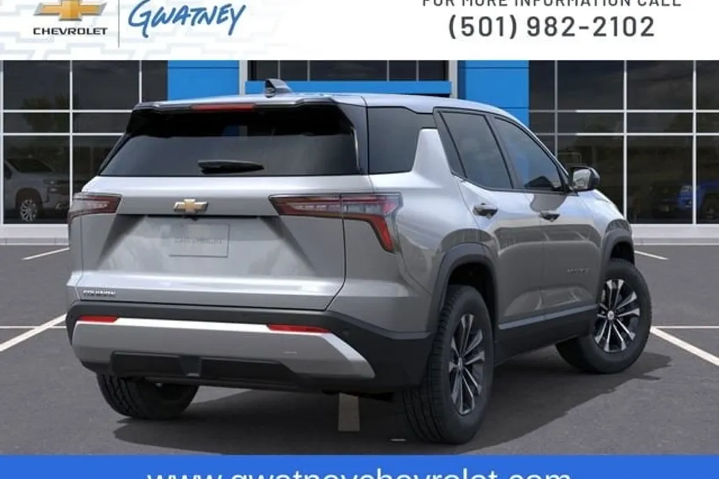 2026 Chevrolet Equinox LT photo 1