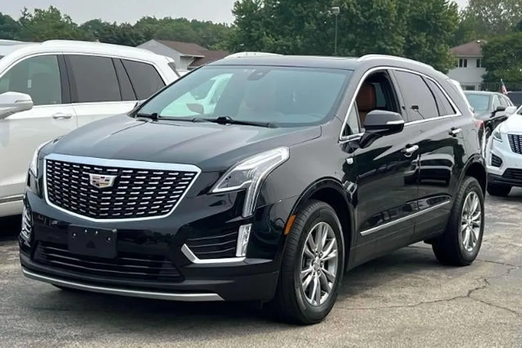 2022 Cadillac XT5 Premium Luxury photo 1