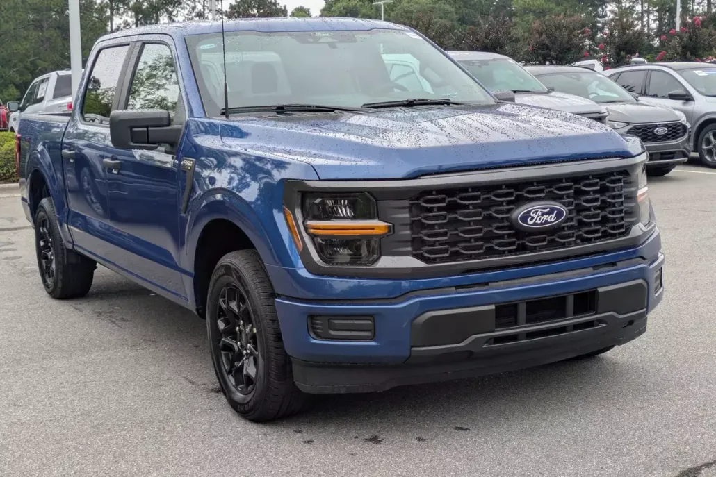 2025 Ford F-150 STX photo 1