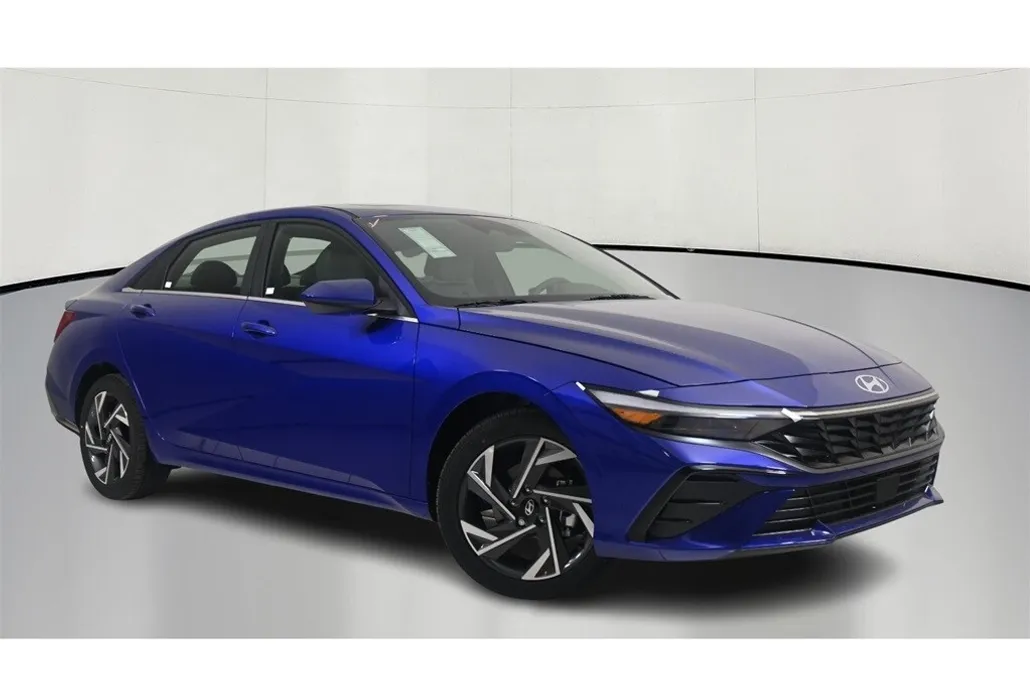 2025 Hyundai Elantra SEL Convenience photo 1