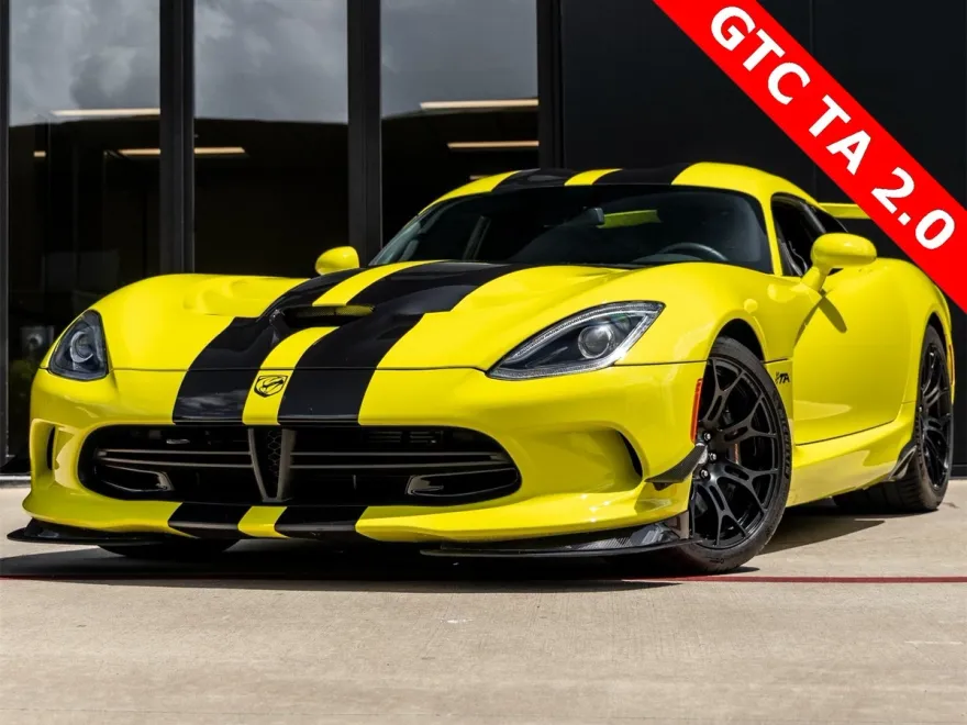 2016 Dodge Viper GTC photo 1
