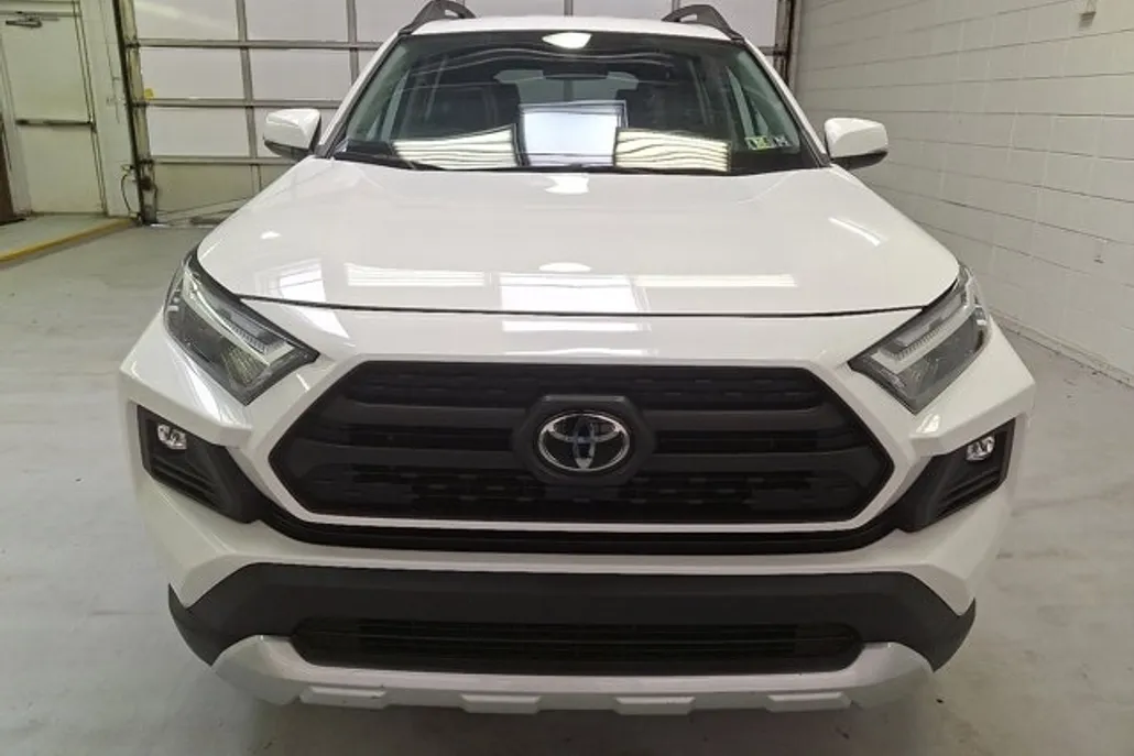 2024 Toyota RAV4 Adventure photo 1