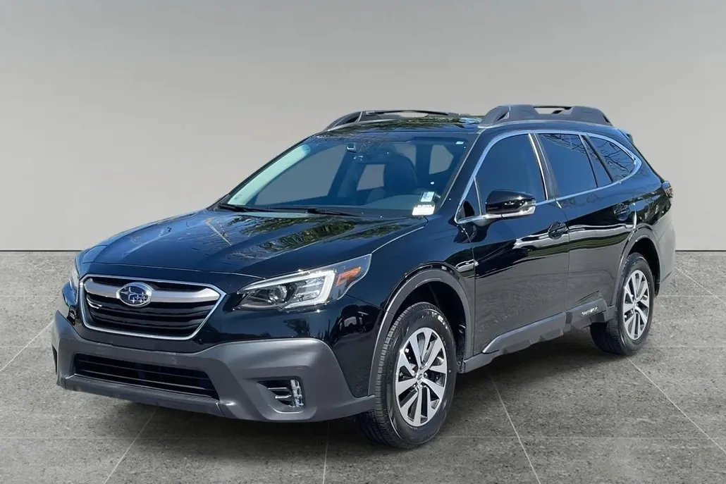 2022 Subaru Outback Premium photo 1