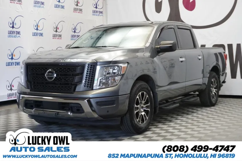 2021 Nissan Titan SV photo 1