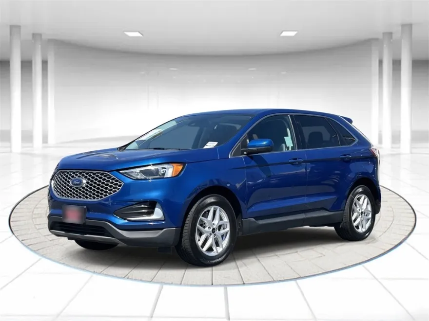 2023 Ford Edge SEL photo 1