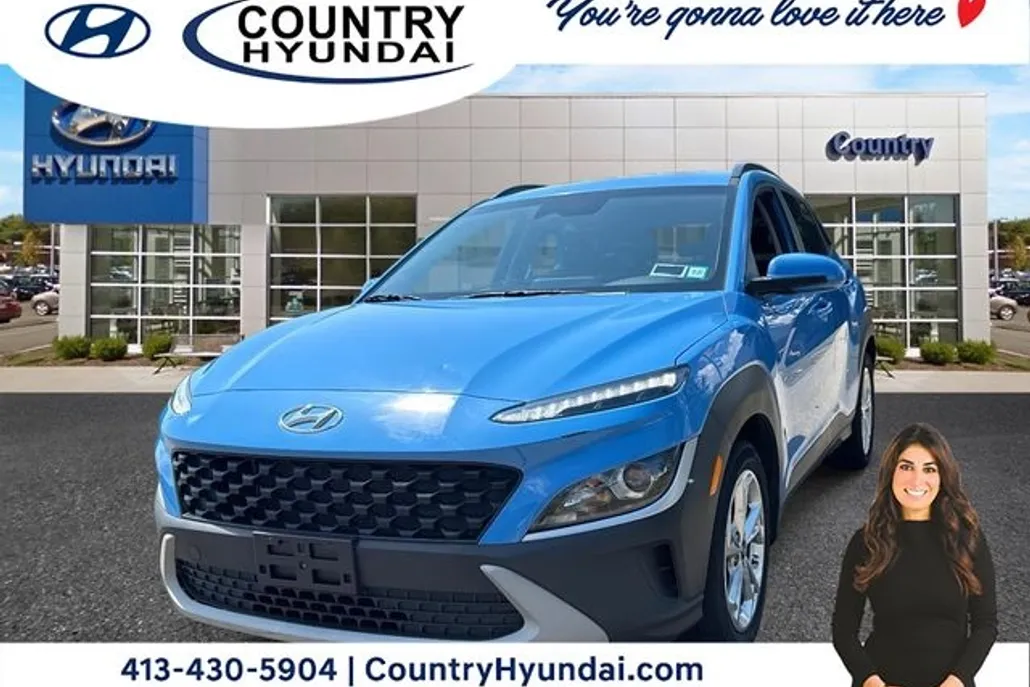 2022 Hyundai Kona SEL photo 1
