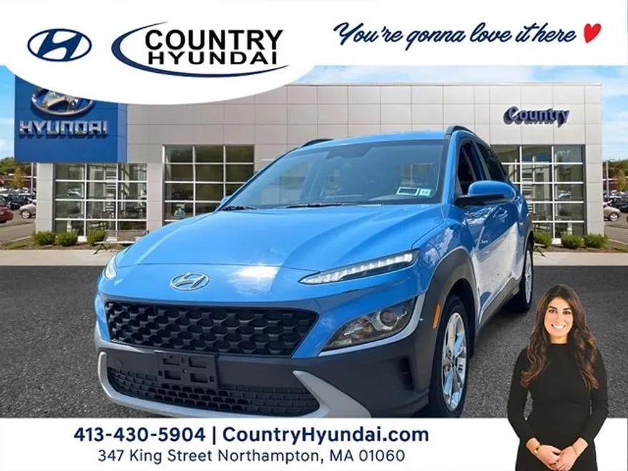 2022 Hyundai Kona SEL photo 1