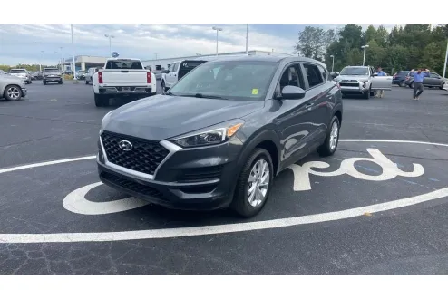 2021 Hyundai Tucson SE photo 2