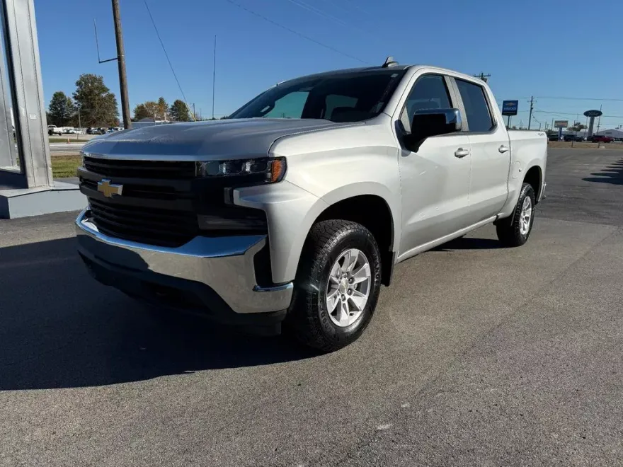 2020 Chevrolet Silverado 1500 LT photo 1