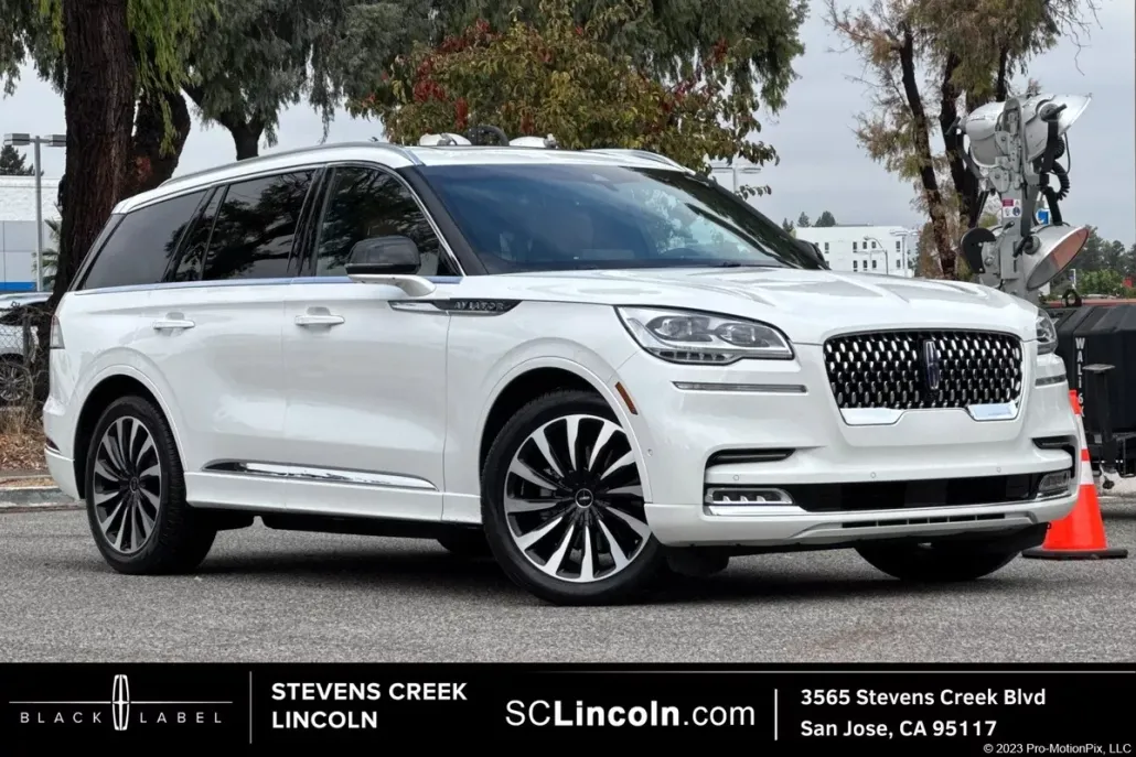 2023 Lincoln Aviator Black Label Grand Touring photo 1