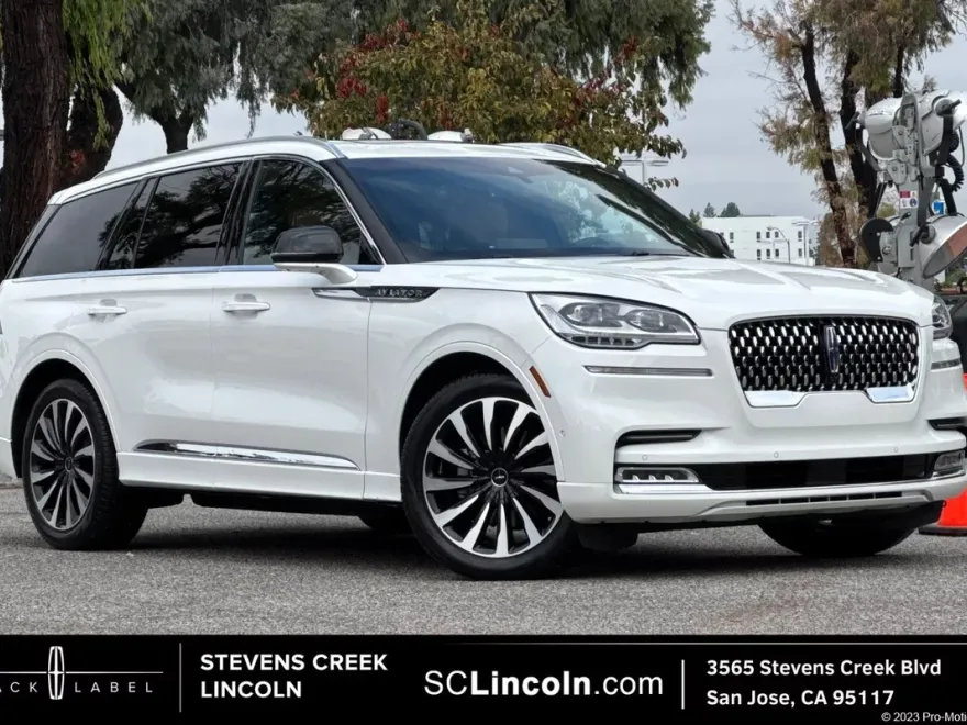 2023 Lincoln Aviator Black Label Grand Touring photo 1