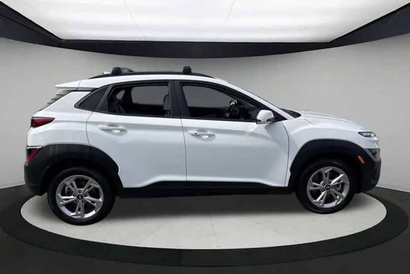 2023 Hyundai Kona SEL photo 1