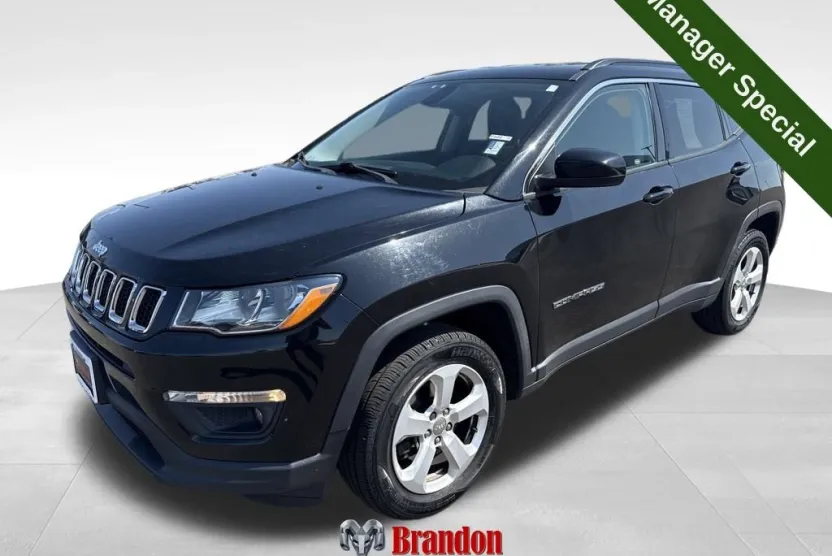 2017 Jeep Compass Latitude photo 1