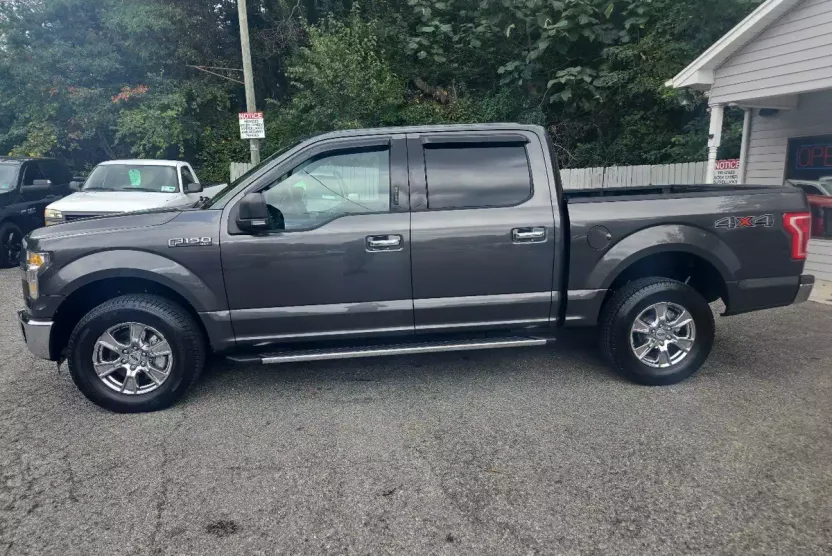 2016 Ford F-150 XLT photo 1
