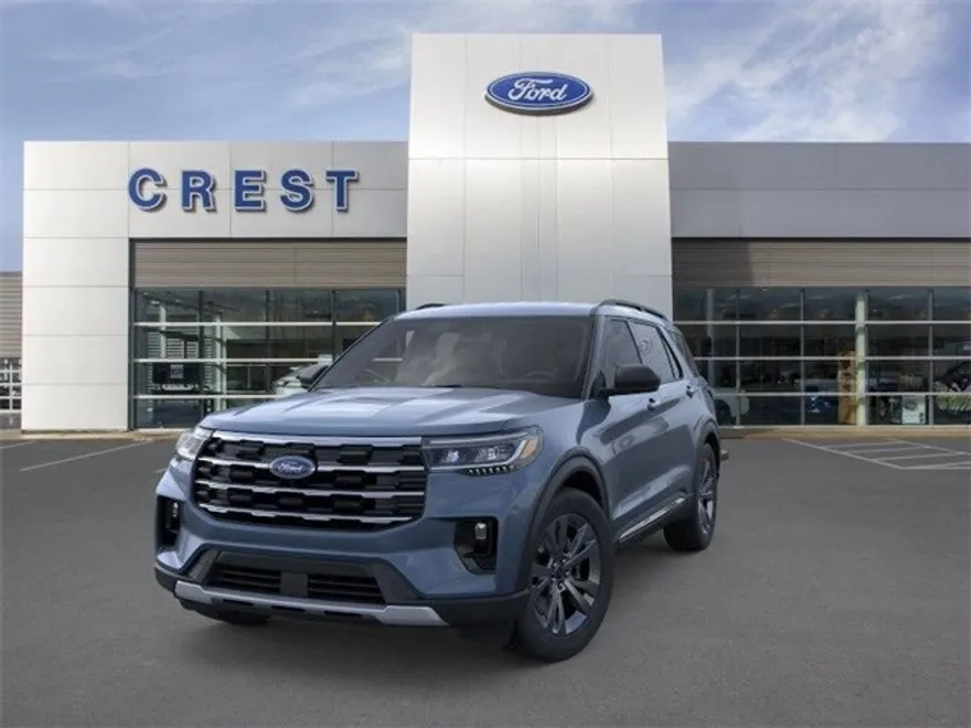 2025 Ford Explorer photo 1