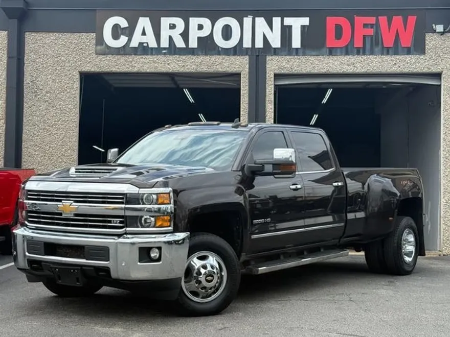 2018 Chevrolet Silverado 3500HD LTZ photo 1