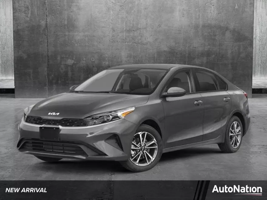 2023 Kia Forte LXS photo 1