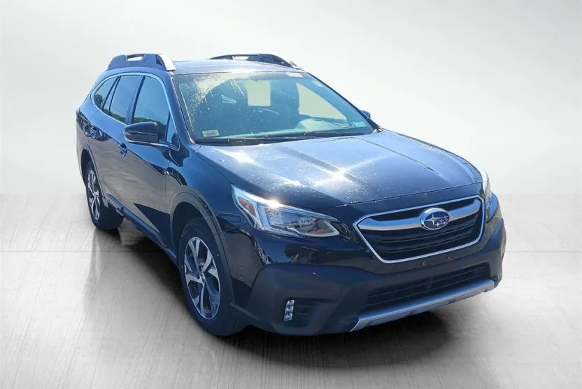 2022 Subaru Outback Limited XT photo 1