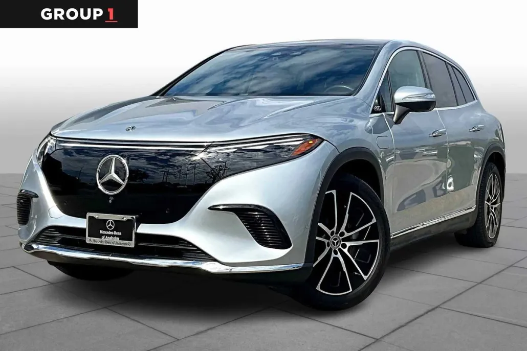 2023 Mercedes Benz EQS SUV 450 photo 1
