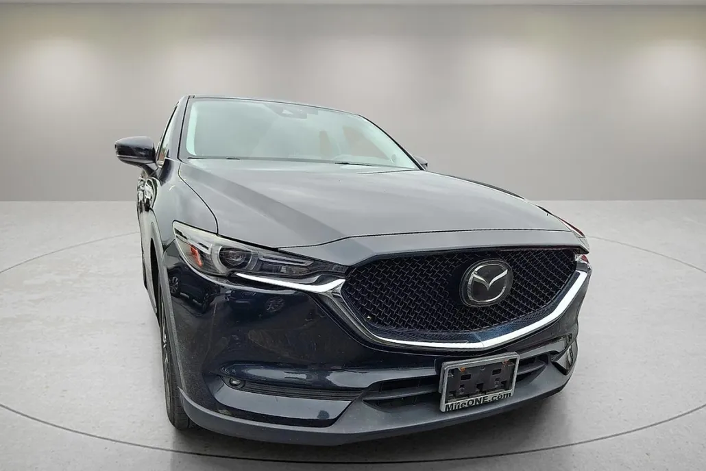 2017 Mazda CX-5 Grand Touring photo 1