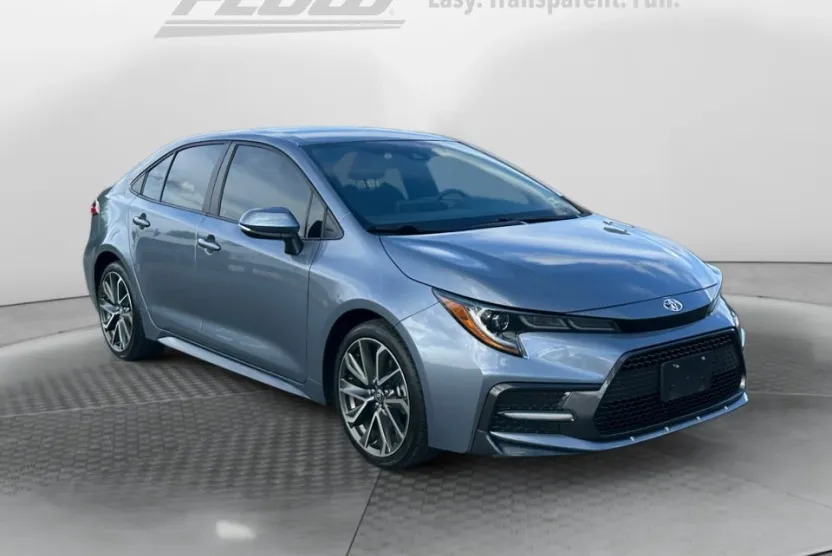 2022 Toyota Corolla SE photo 1