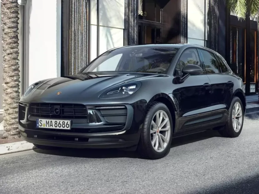 2025 Porsche Macan T photo 1