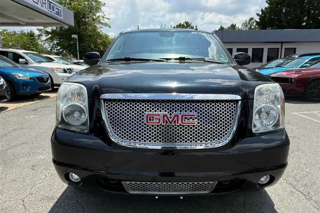 2013 Gmc Yukon XL Denali photo 1