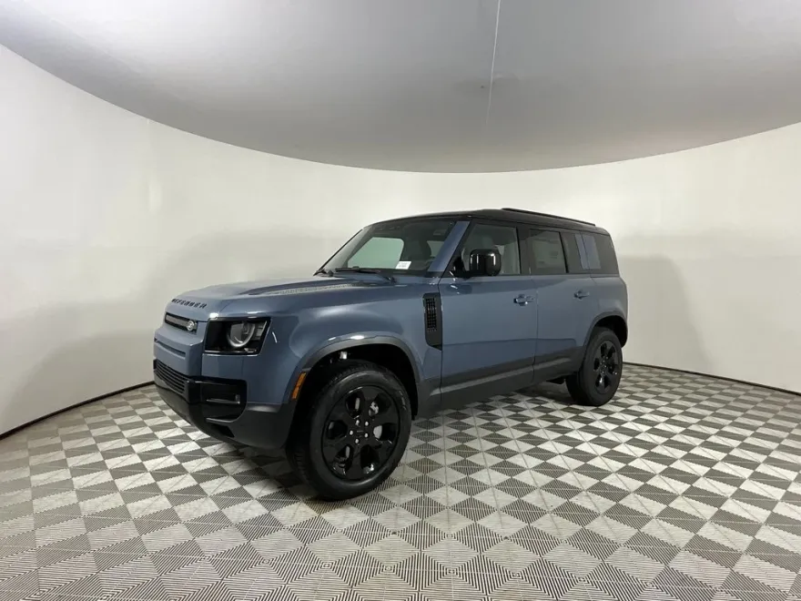 2026 Land Rover Defender 110 S photo 1