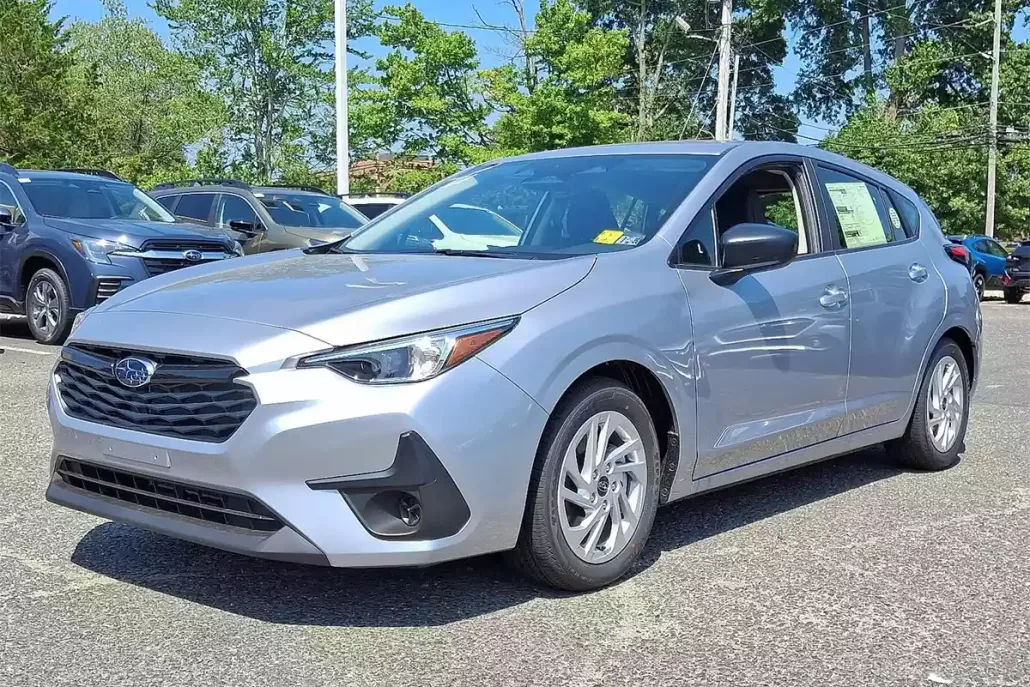 2025 Subaru Impreza Base photo 1