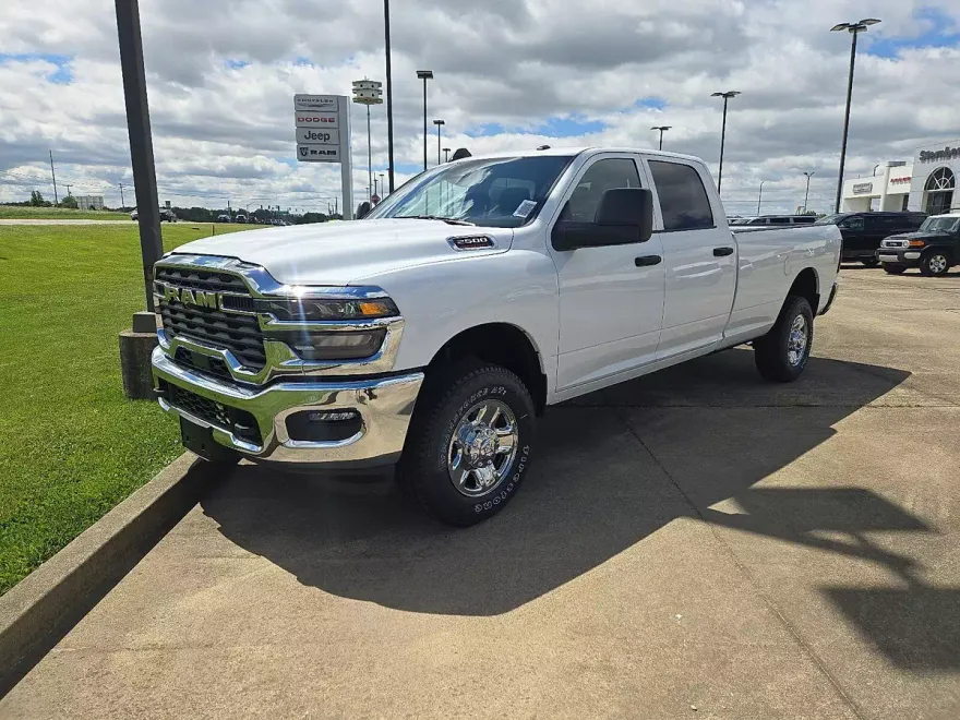 2025 Ram 2500 Tradesman photo 1