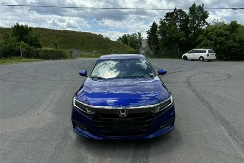 2019 Honda Accord Sport 1.5T photo 1
