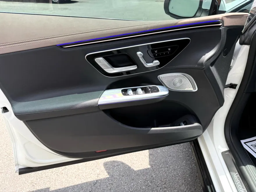 2023 Mercedes Benz EQE-Class Sedan photo 9