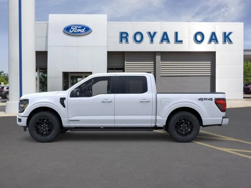 2025 Ford F-150 XLT photo 1