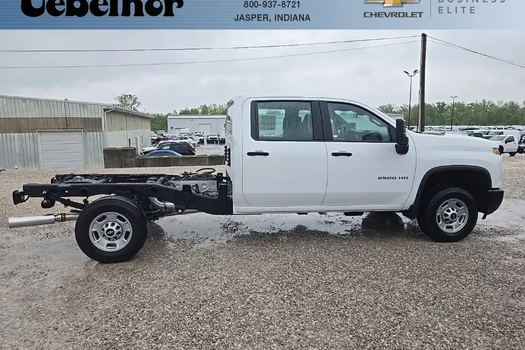 2025 Chevrolet Silverado 2500HD photo 1