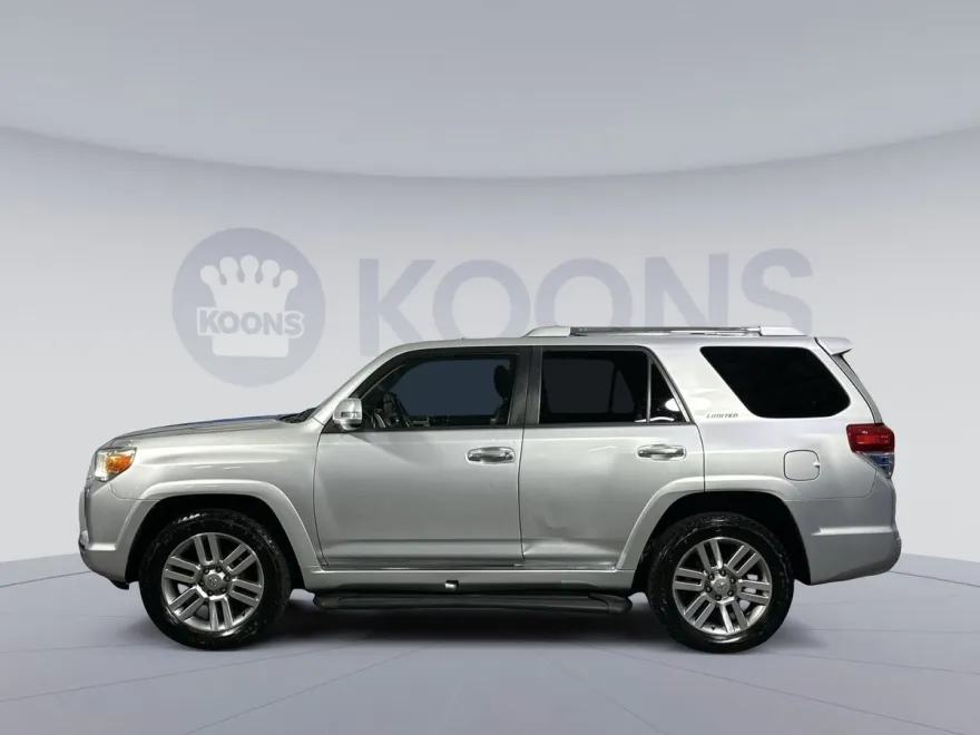 2010 Toyota 4Runner Limited photo 1