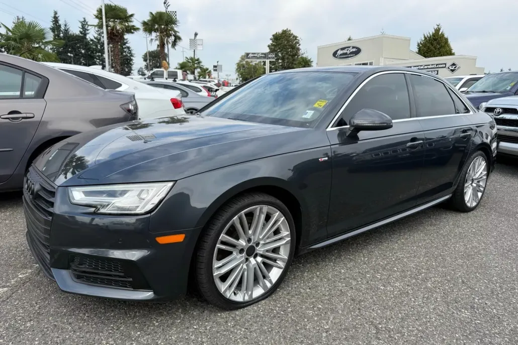 2017 Audi A4 2.0T Premium Plus photo 1