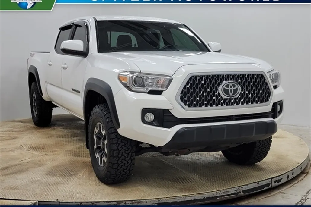 2019 Toyota Tacoma TRD Off-Road photo 1