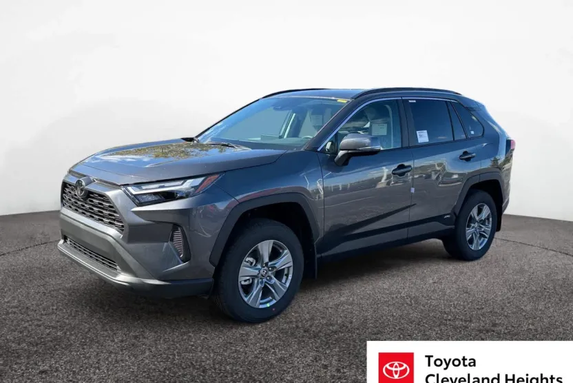 2025 Toyota RAV4 Hybrid XLE photo 1